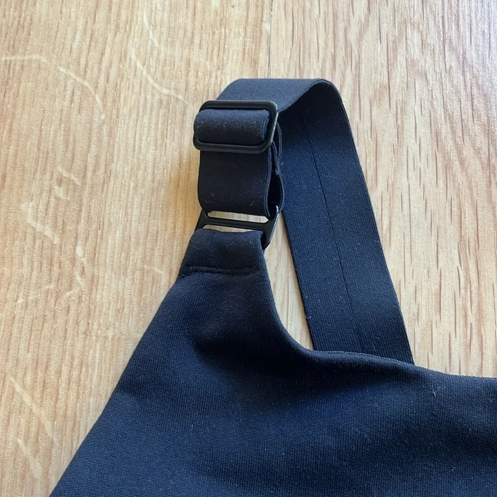 Brand bra black size small excercise yoga full coverage